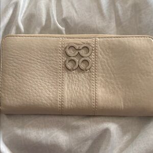 Elegant Cream Leather Women's Wallet